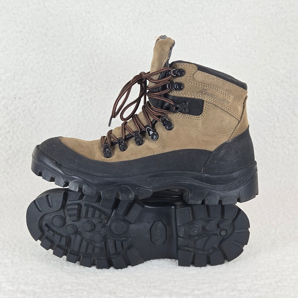 Wellco Mens Hiking Boots 9R Tan Black Leather Tactical Vibram Gorpcore 87500-007